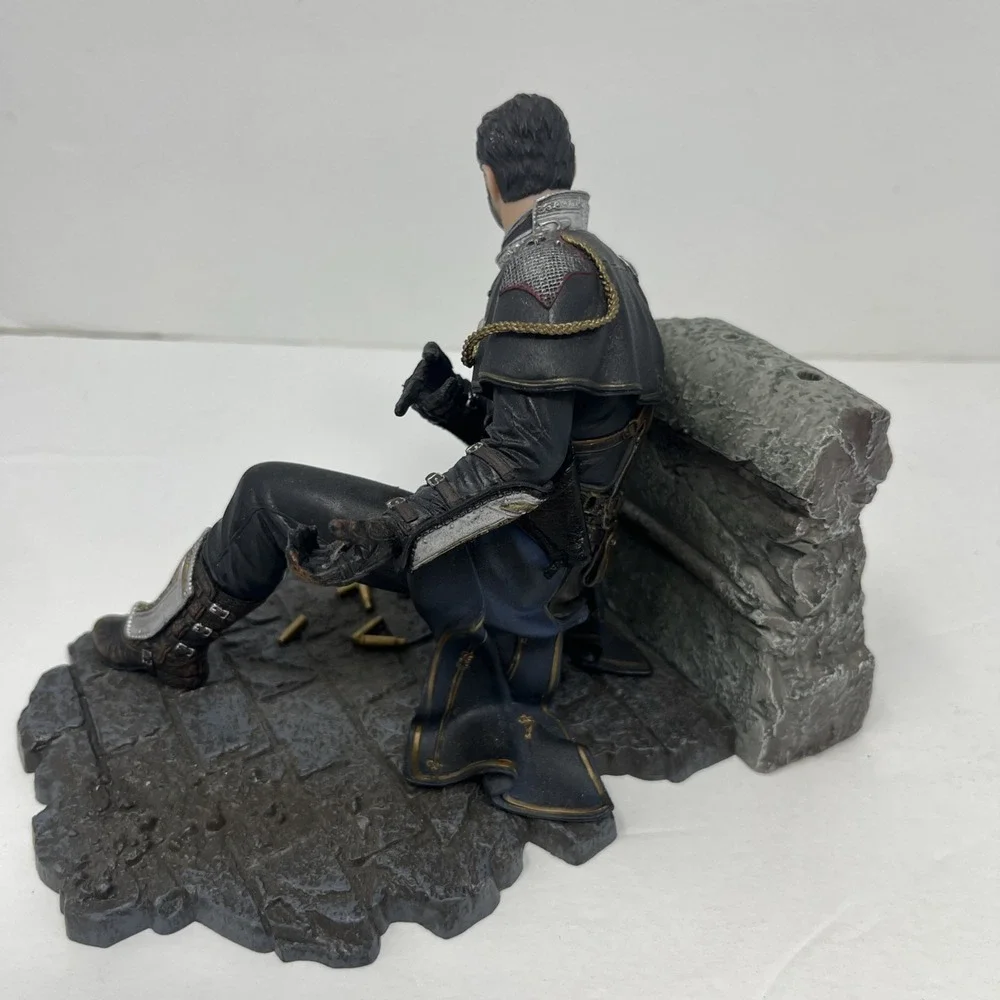 The Order 1886 Galahad Under Fire Taking Cover Sony PS4 Collector's Statue  READ